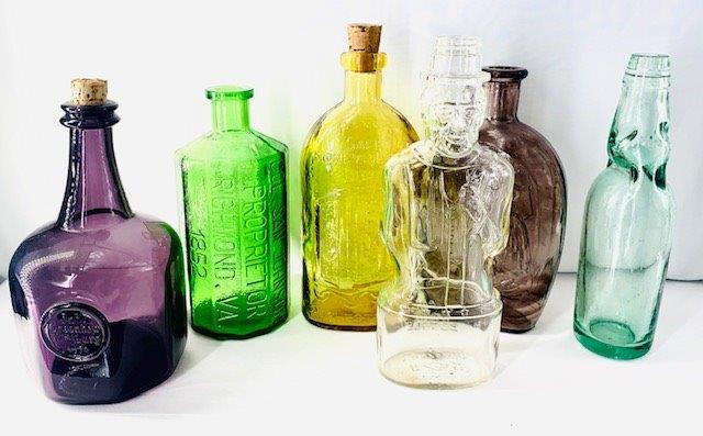 Collection of 6 colored Collectable bottles: Various designs and styles!