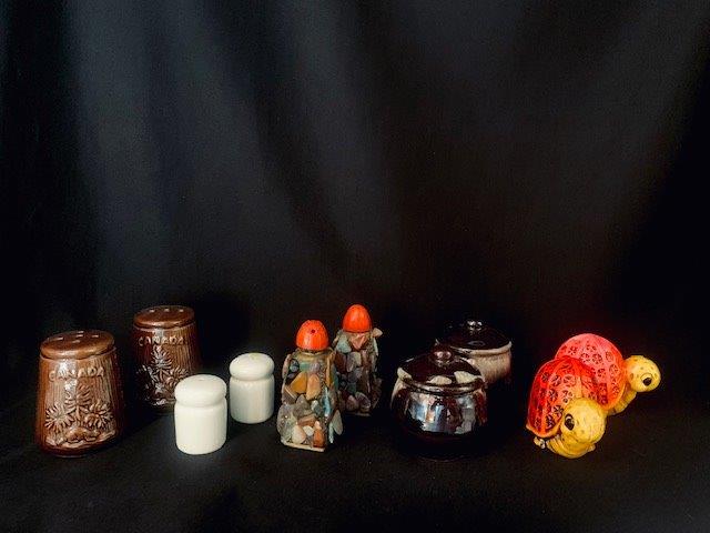 Salt and Pepper Shaker Sets Lot 2 (1 of 1)