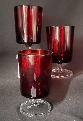 3 Arcoroc France Footed Ruby Red Tumblers (1 of 1)