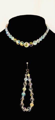 Vintage Swarovski bridal choker and bracelet: Gorgeous sparkling Swarovski beard bridal choker and bracelet. Necklace is 18 inches and the bracelet is 6 inches.Â