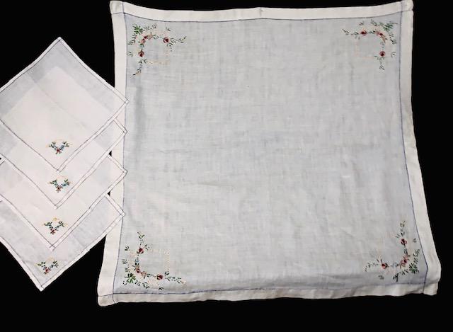 Embroidered Vintage Linen Set: Beautiful Embroidered Set includes napkins and table cloth, depicting embroidered basket