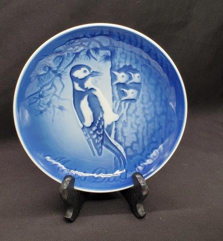 Copenhagen Porcelain 1980 Made in Denmark: Mors Day "Mother's Day" Plate replacements.com asking $80