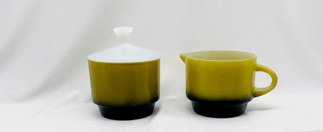 Dinnerware Creamer and Sugar Bowl: From the 1960s and originally part of the Green Meadow Series. Absolutely amazing vintage creamer and sugar bowl set of dinnerware by Anchor Hocking. Iconic green fade design with white lid 3 inches i