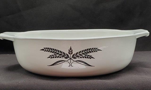 Anchor Hocking Casserole Dish: Anchor Hocking Casserole Dish