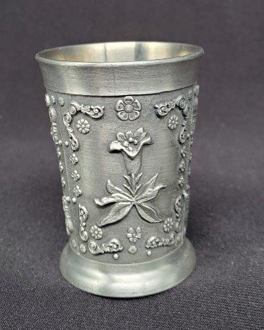 Shot Glass Made from 95% Zinn: Shot Glass Made from 95% Zinn
