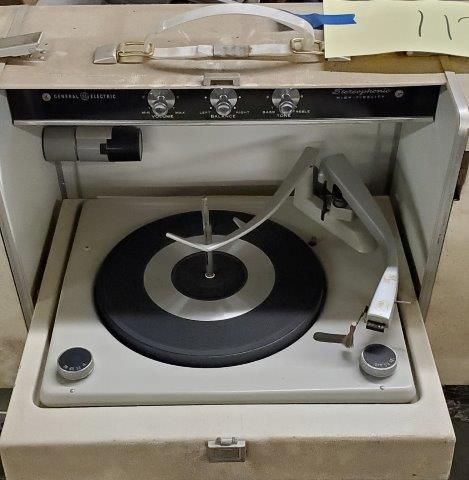 General Electric Stereophonic High Fidelity Plays 15,: General Electric Stereophonic High Fidelity Plays 15, 45,33,78 Vintage 1960's GE Stereophonic Portable Record Player Stereo