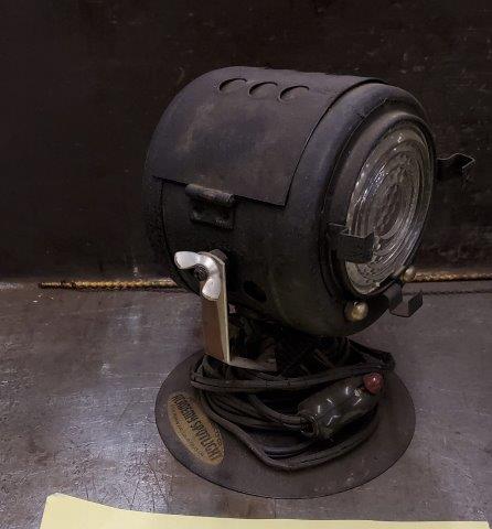 Vintage Perfecto Products "Academy Spotlight": Vintage Perfecto Products "Academy Spotlight" by Los Angeles-based Perfecto Products the light features a metal case. 1940's to 1950's Actual lens is 3" round. Great for the stage.