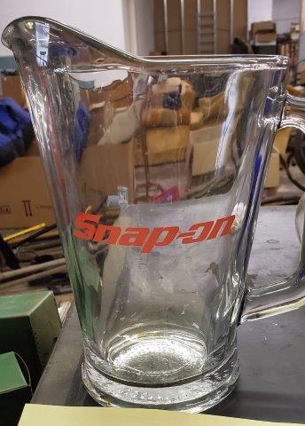 Snap-On Glass Pitcher: Snap-On Glass Pitcher