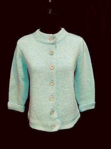 Sophisticated Suburban Sweater: â€œSportempos has that Suburban look!,” And they do they really do. This sophisticated suburban sweater is in perfect Condition I literally took it out of the dry cleaning bag to photograph 