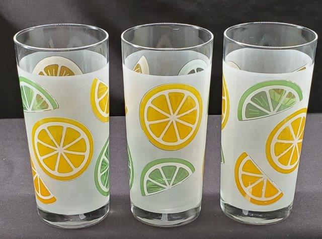 Vintage Frosted Citrus Tumblers: Trio of Frosted Tumblers with lemon lime slice design