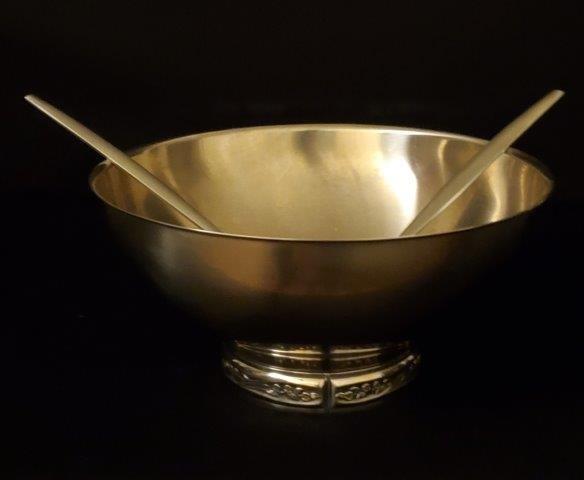 Stainless Steel Salad Bowl Set by Rogers: Complete with serving utensils, this vintage salad bowl set measures 11 inches in diameter and 5 1/2 inches tall. Utensils are 11 inches long.