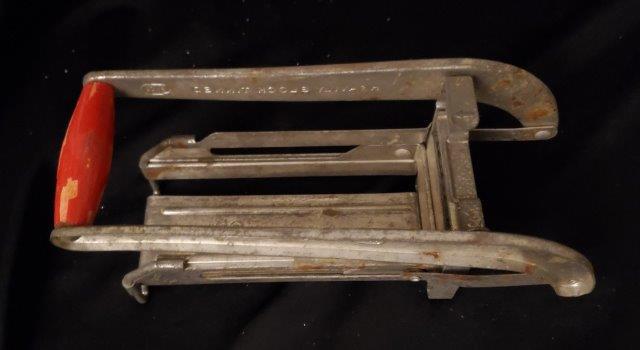 French Fry Potato Cutter: French Fry Potato Cutter