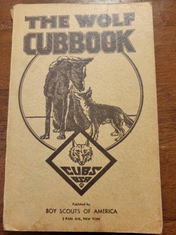 The Wolf Cub book by Boy Scouts of America: The Wolf Cub book by Boy Scouts of America