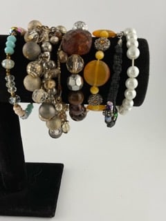 Lot of 7 Bracelets - Sleek Crafted with Excellence: Lot of 7 Bracelets - Sleek Crafted with Excellence