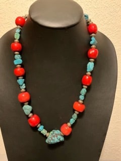 Sponge Coral and Turquoise Necklace 22 inches long - Lustrous Perfect for Any Occasion: Sponge Coral and Turquoise Necklace 22 inches long - Lustrous Perfect for Any Occasion