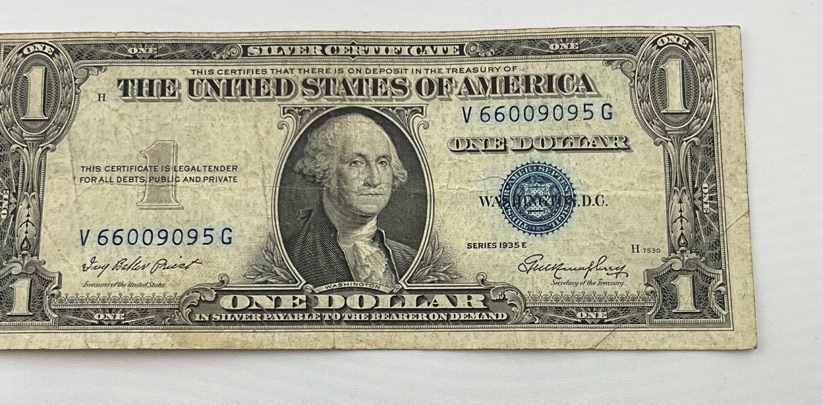 One Silver Dollar Bill series 1935 E (1 of 2)