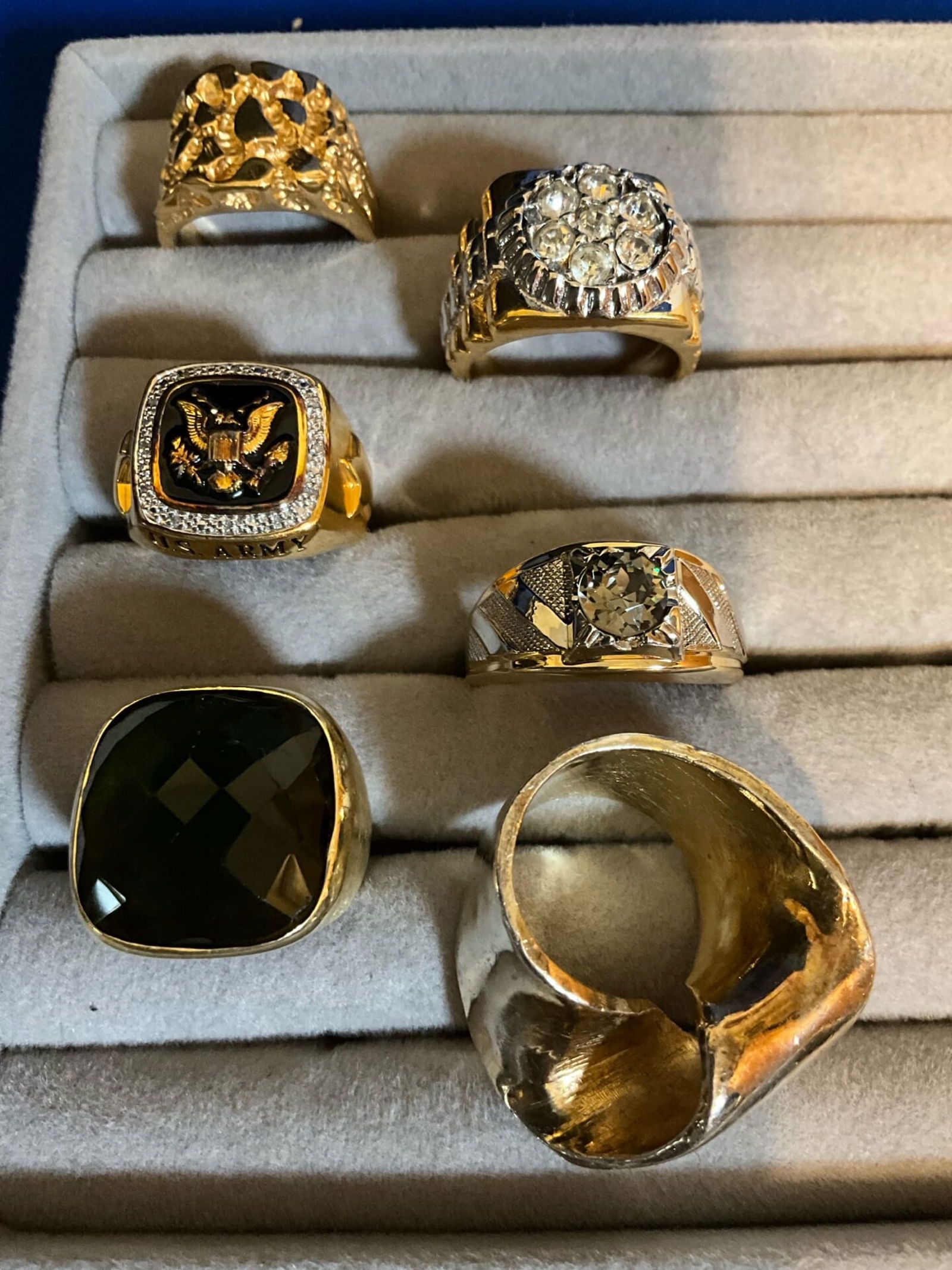 6 Mens 14k Gold Rings - US Army Some with Gemstones (1 of 4)