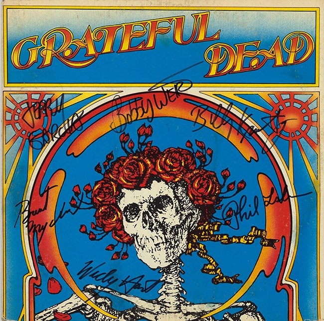 Grateful Dead signed album: signed by Jerry Garcia, Mickey Hart, Phil Lesh, Bob Weir, Bill Kreutzmann, and Brent Mydland. signed after show in SF. 3rd party authenticated.
