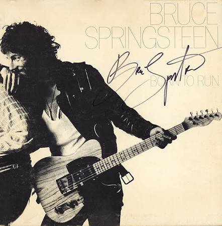 Bruce Springstein - Born to Run signed Album: PSA Authenticated Born to Run signed AlbumSignature by Bruce SpringsteinItem comes with a PSA Certified sticker and certificateMeasures in great conditionDISCOUNTED CUSTOM FRAMING AVAILABLE ON REQUEST