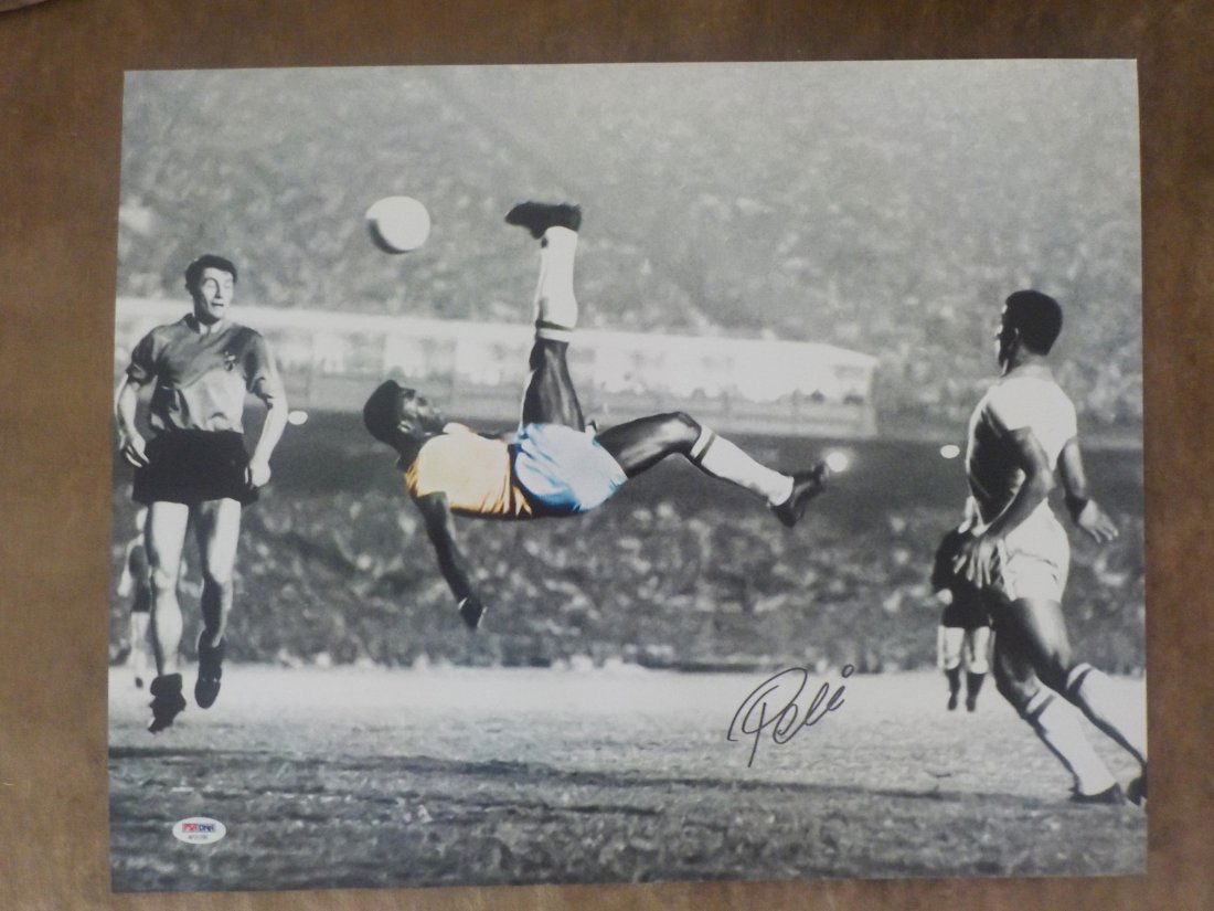 Pele signed 16x20 photo print (1 of 4)