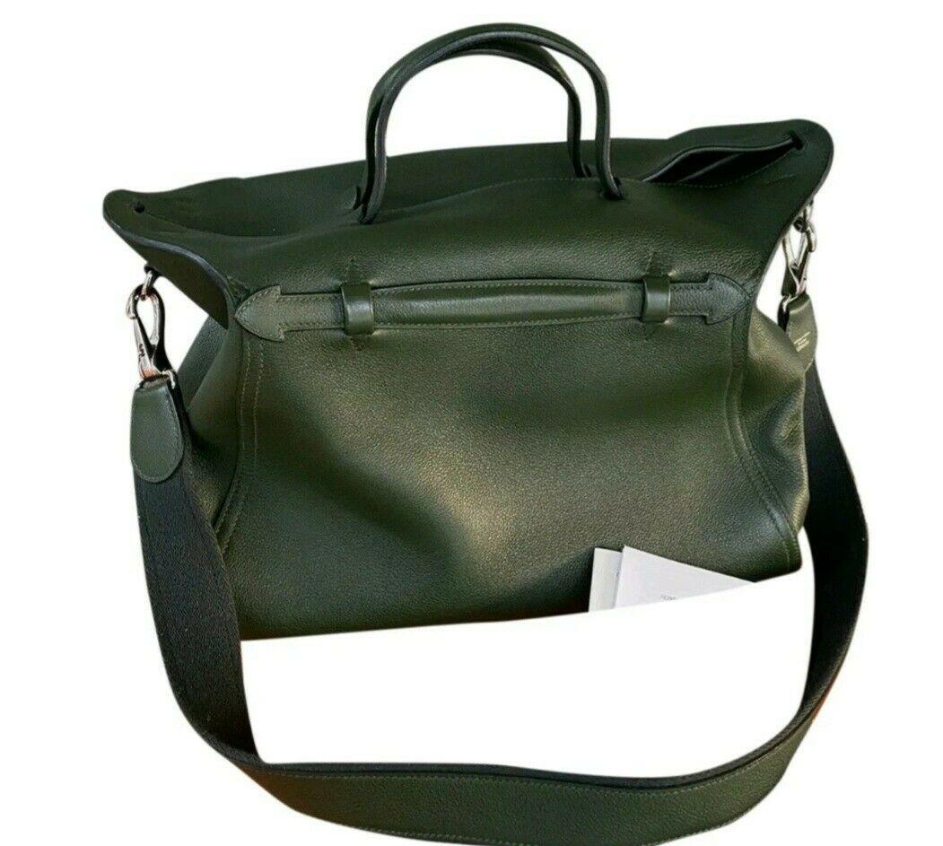 Hermes Oxer Bag: Hermes Oxer Bag Pre-owned: An item that has been used or worn previously. See the consignor's full listing description for more details. Brand: HERMeS Department: Women Model: Hermes Oxer Color: Green