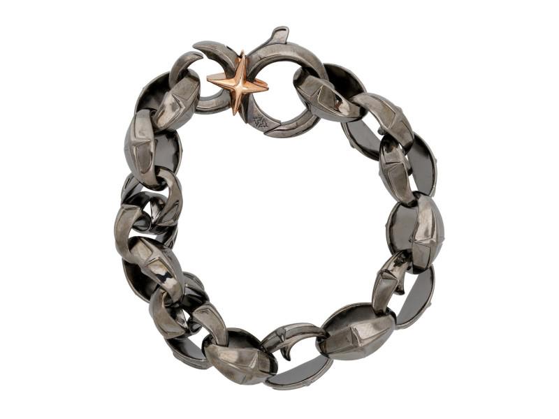 Stephen Webster 925 Sterling Silver Highwayman Tyre: Stephen Webster 925 Sterling Silver Highwayman Tyre Texture Black Bracelet SKU No.332208172704-E Condition: Never Worn Size and Fit: Length: 8.75', Dimensions: 12 To 22 mm Wide. MORE DETAILSStephen We