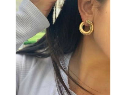 Cartier 18K Yellow Gold Panthere Diamonds and Green Emerald Hoop Earrings: Cartier 18K Yellow Gold Panthere Diamonds and Green Emerald Hoop Earrings SKU: RBJ133698053727-E Brand: Cartier Condition: Pre-Owned Model: 133698053727-E More Details: Item