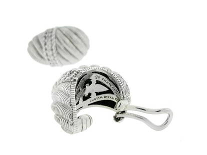 Judith Ripka Cz Sterling Silver Clip On Earrings: Judith Ripka Cz Sterling Silver Clip On Earrings SKU: RBJ193668432926-E Brand: Judith Ripka Condition: Never Worn Metal: Sterling Silver Model: 193668432926-E Note: All Sales are