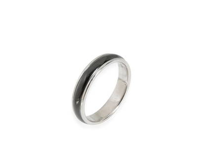 Tiffany & Co. Black Titanium Wedding Band In 950 Platinum: Tiffany & Co. Black Titanium Wedding Band In 950 Platinum SKU: RBJ265509123035-E Brand: Tiffany & Co Condition: Pre-Owned Metal: Platimun Model: 265509123035-E Note: All Sales are