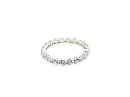 14K White Gold 1.25 CT F VVS Round Diamond Eternity Band Ring 4.1 Grams: 14K White Gold 1.25 CT F VVS Round Diamond Eternity Band Ring 4.1 Grams SKU: RBJ323223992934-E Condition: Pre-Owned Metal: White Gold Stone: Diamond Model: 323223992934-E Note: All