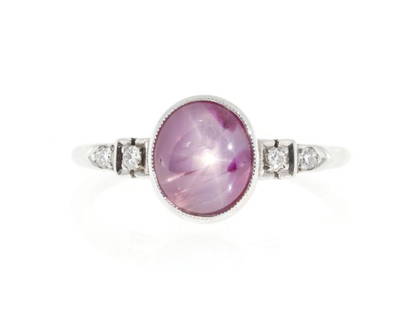 14K White Gold 2.62ct Purplish Pink Star Sapphire & Diamond 0.02ct Ring: 14K White Gold 2.62ct Purplish Pink Star Sapphire & Diamond 0.02ct Ring SKU: RBJ382-3-4961-01C9A Condition: Pre-Owned Metal: White Gold Stone Size and Fit: Ring Size: 8, Width at Top: