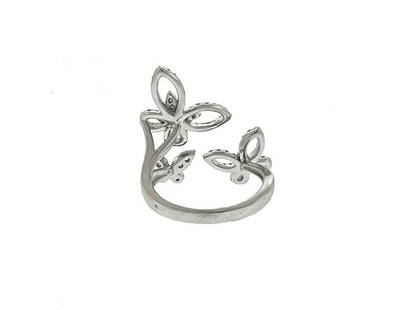 18k White Gold Diamond Butterfly Trio Ring TCW .50 Cts: 18k White Gold Diamond Butterfly Trio Ring TCW .50 Cts SKU: RBJ203734584933-E Condition: Pre-Owned Model: 203734584933-E Note: All Sales are final. Need more pics? Please do not hesitate