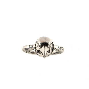 Gucci Anger Forest Animal Ring Sterling Silver Small: Gucci Anger Forest Animal Ring Sterling Silver Small Exterior Color: Silver Store Location: Online Only Material: Sterling Silver CLAIR CODE: RG.GC.AGFR.SILV.SM Item No: 136430/2 