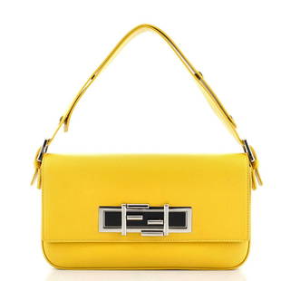 Fendi 3Baguette Shoulder Bag Calfskin: Fendi 3Baguette Shoulder Bag Calfskin CLAIR CODE: HB.FE.3BSB.CLF Item No: 125007/121 Brand Code: 8BR720-1E0.158-824 SIZE AND FIT: 10.5"W x 6"H x 2"D, 6-7" handle drop Exterior Color: