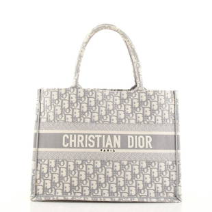 Christian Dior Book Tote Oblique Canvas Small: Christian Dior Book Tote Oblique Canvas Small Exterior Color: Gray Interior Color: Gray Exterior Material: Canvas Plain Interior Material: Canvas Plain Accessories: Dust bag Store