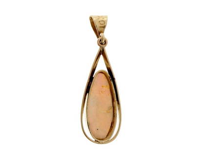 Vintage 1970 Handmade Blue Green Opal 10k Yellow Gold Pendant: Vintage 1970 Handmade Blue Green Opal 10k Yellow Gold Pendant SKU: RBJ367-397-1711-01C9A Condition: Pre-Owned Metal: Yellow Gold Stone: Opal Stone: OpalType of Metal: Yellow Gold Note: All