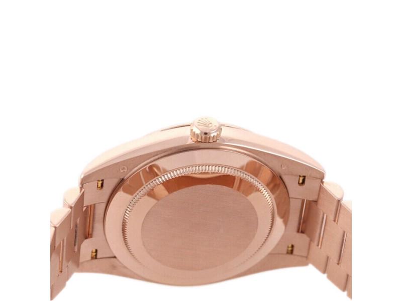Rolex Day-Date 40mm 228235 mens Rose Gold Automatic Green: Rolex Day-Date 40mm 228235 mens Rose Gold Automatic Green Product Code: 334568029171-E Brand: Rolex Condition: Never Worn Model: Day-Date 40mm Final Sale: THIS ITEM IS FINAL SALE AND NOT RETURNABLE. <