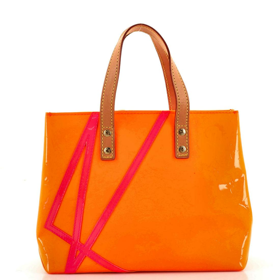 Louis Vuitton Robert Wilson Reade Tote Vernis PM: Louis Vuitton Robert Wilson Reade Tote Vernis PM Exterior Color: Orange Interior Color: Orange Exterior Material: Patent Leather Interior Material: Fabric Hardware Color: Gold Accessories: No Acce