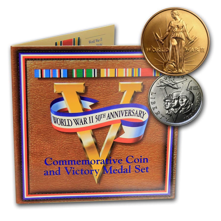 1993-P World War II 1/2 Dollar Clad Commem Coin/Medal Set (Card): 1993-P World War II 1/2 Dollar Clad Commem Coin/Medal Set (Card) RBJ no: 19224 Year: 1993 Grade: Brilliant Unc Grade Service: None Denomination: 50 Cents Mint Mark: P - Philadelphia Metal