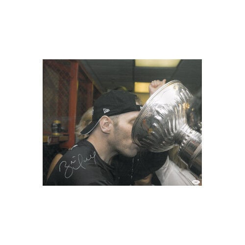 Brett Hull signed Detroit Red Wings 16x20 Photo (Stanley Cup) - JSA Hologram: Brett Hull signed Detroit Red Wings 16x20 Photo (Stanley Cup) - JSA Hologram Brett Hull signed Detroit Red Wings 16x20 Photo (Stanley Cup) - JSA Hologram
