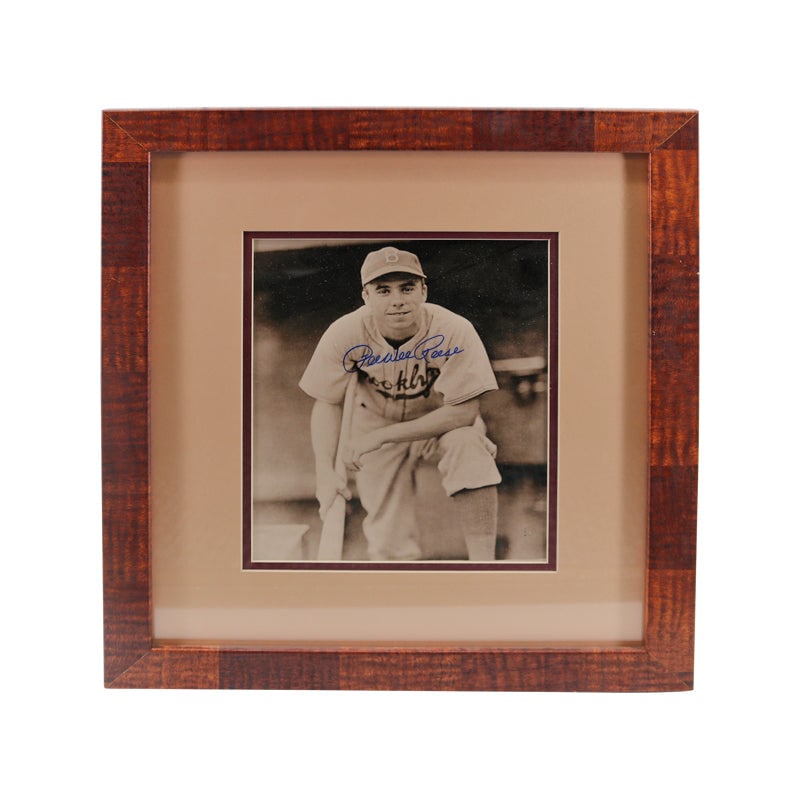 pee wee reese brooklyn dodgers autographed: pee wee reese brooklyn dodgers autographed Pee Wee Reese Brooklyn Dodgers Autographed Signed Framed 8x10 Photo (JSA COA)This item is pre-framed and may have some imperfections not visible in the image