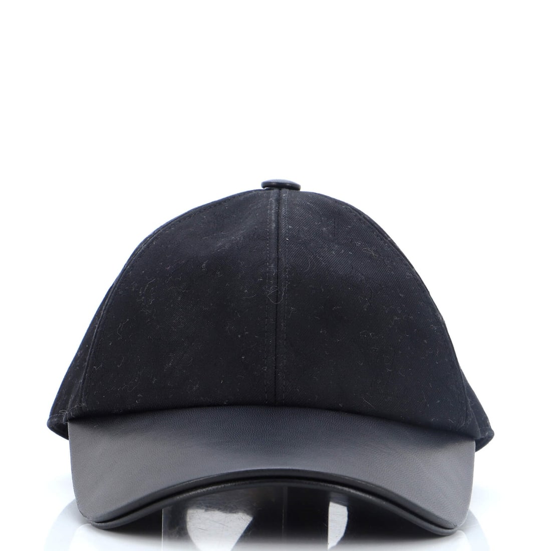 Louis Vuitton Cap Ou Pas Baseball Hat Monogra Nylon with Monogram Canvas: Louis Vuitton Cap Ou Pas Baseball Hat Monogra Nylon with Monogram Canvas Exterior Color: Black Interior Color: Black Exterior Material: Canvas Plain, Leather Interior Material: Fabric Hardware Color: