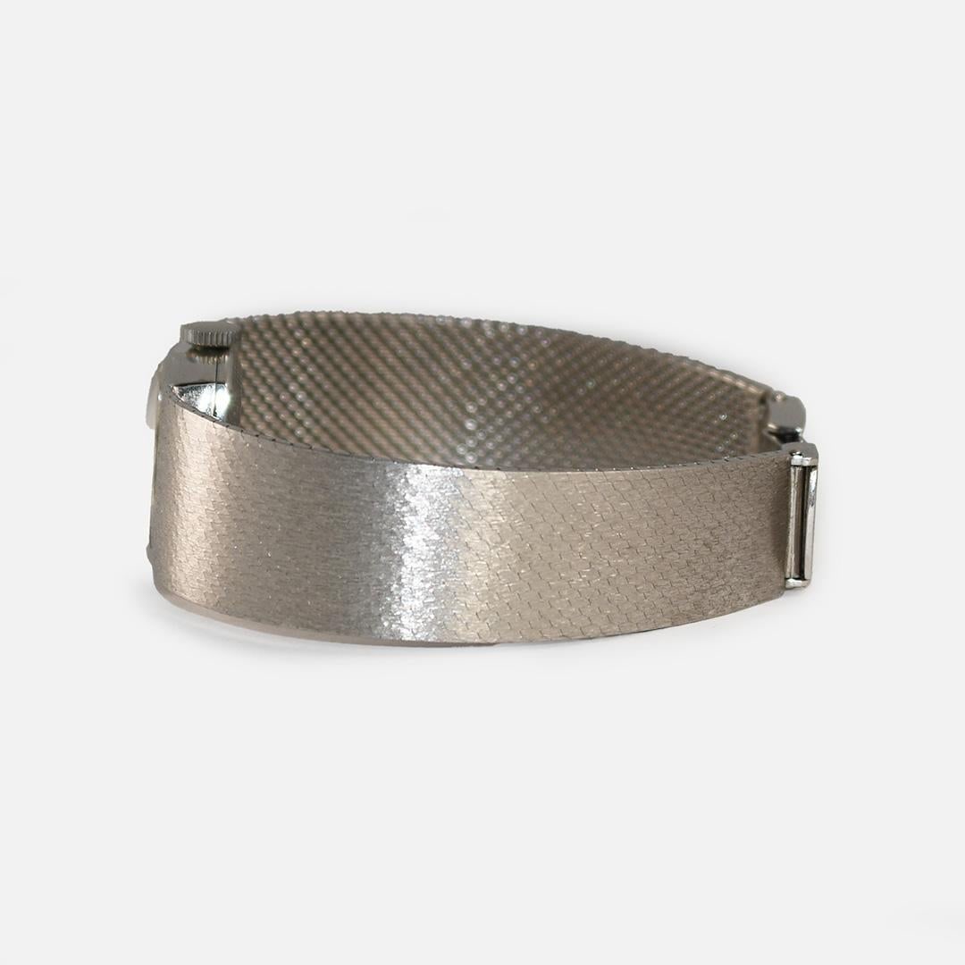 18K White Gold Bucherer Vintage: 18K White Gold Bucherer Vintage Manual Wind Watch 16.5mm BRAND: Bucherer Case Material: 18k Gold, White Gold Case Shape: Rectangle Movement: Manual Wind Case Dimensions: Diameter: 0.65 in (16.5 mm) <b