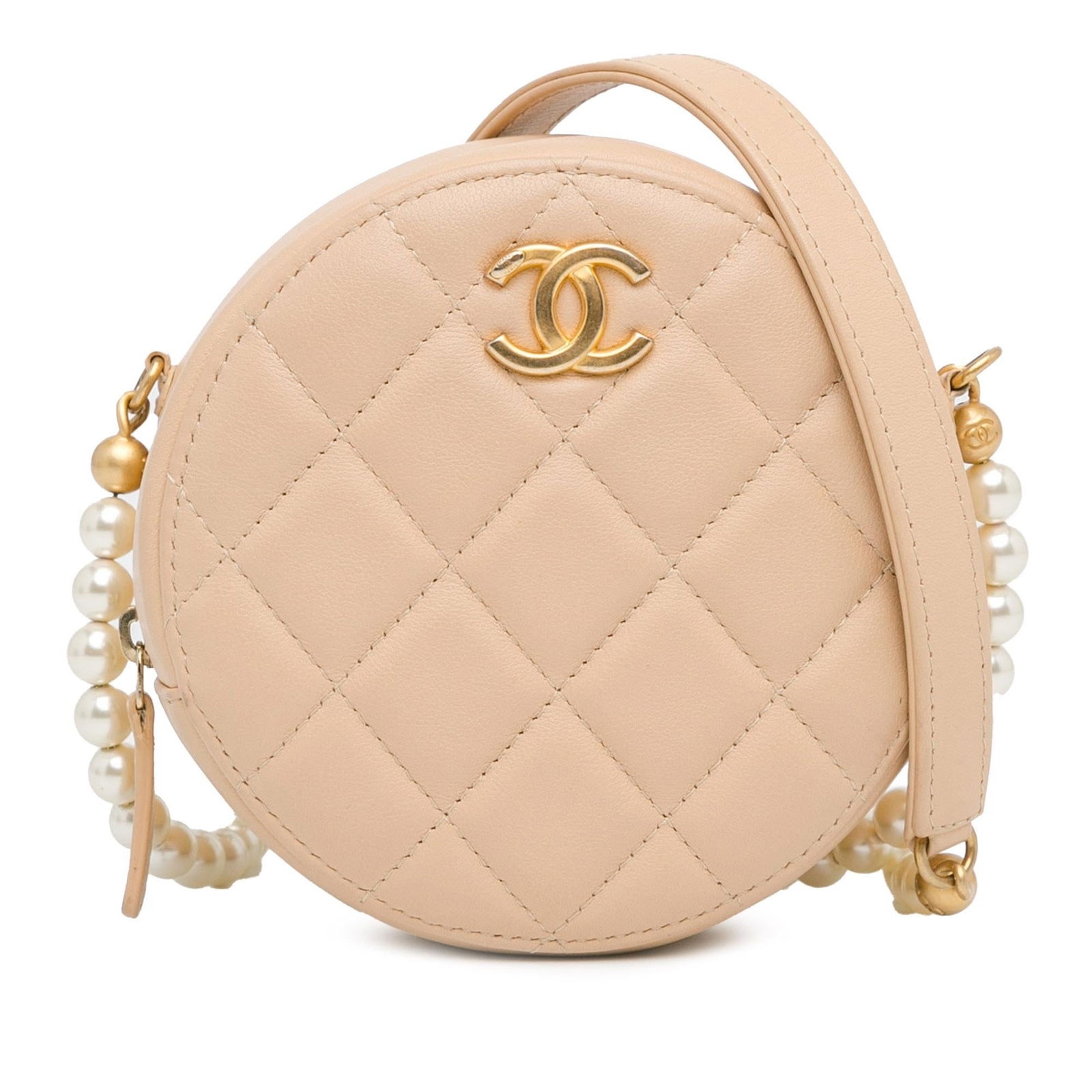 Chanel Quilted Calfskin Pearl Round: Chanel Quilted Calfskin Pearl Round Clutch With Chain Condition Quality: Exterior Front stained with Other. Exterior Back stained with Other. Exterior Bottom stained with Other. Exterior Handle staine
