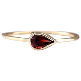 Garnet Ring 14K Yellow Gold