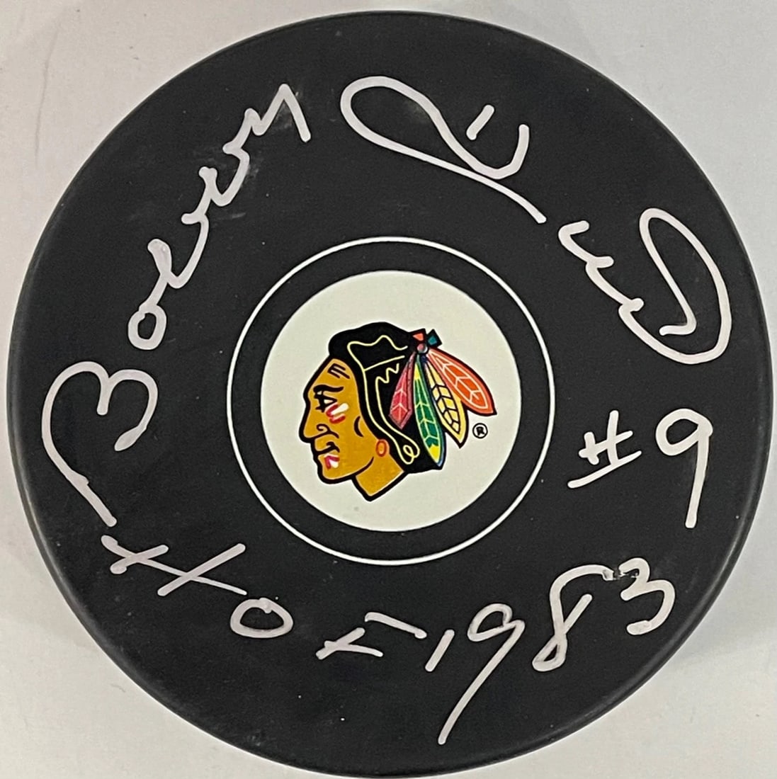 Bobby Hull Autographed Official Chicago Blackhawks: Bobby Hull Autographed Official Chicago Blackhawks Puck (JSA) Bobby Hull Autographed Official Chicago Blackhawks Puck (JSA)