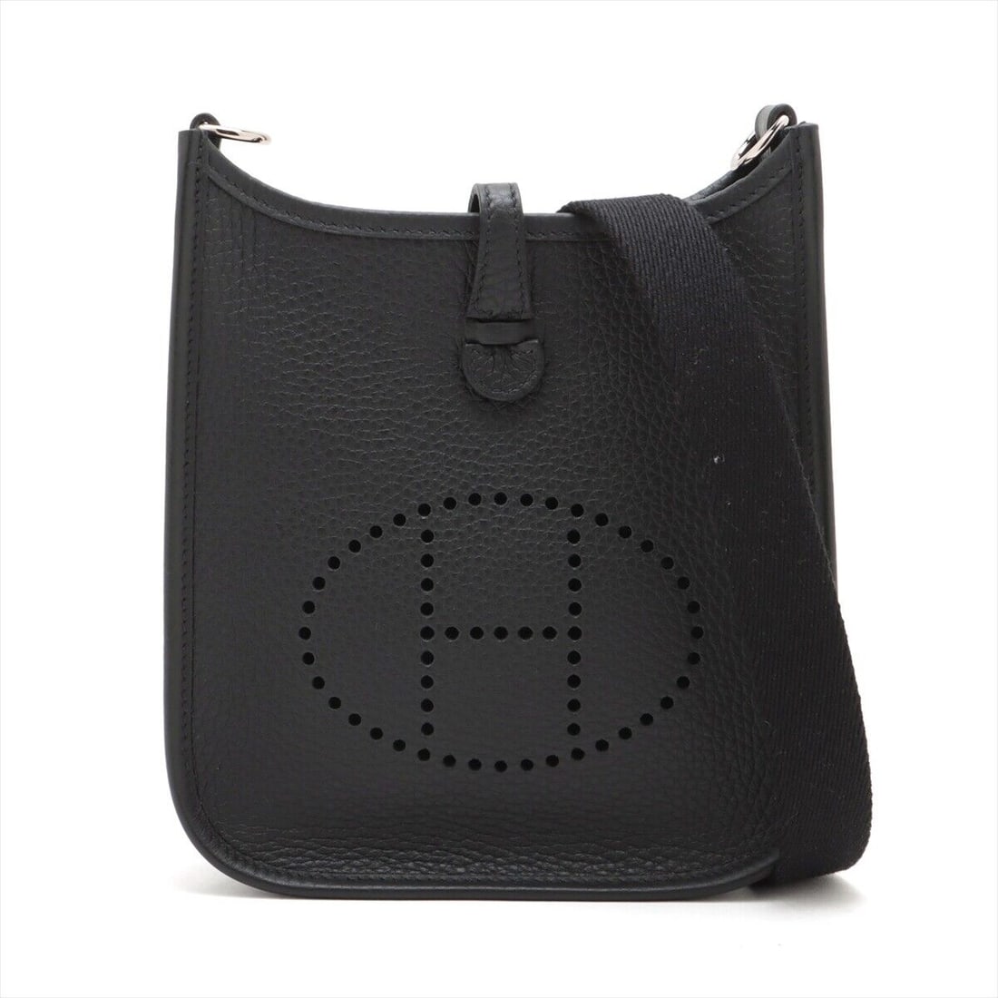 Hermes Evelyn 16 TPM Taurillon Clemence: Hermes Evelyn 16 TPM Taurillon Clemence Black Silver Metal Fittings W: 2024 Condition: Pre-owned Important Notes: ?New : Never Used / Unused. A3045197? Style: Shoulder Bag Material: Taurillon Clemence