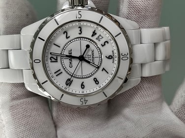 Chanel J12 H5700 White Ceramic Stainless