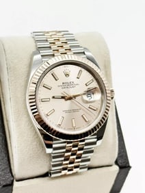 Rolex Datejust 41 126301 Sundust Dial