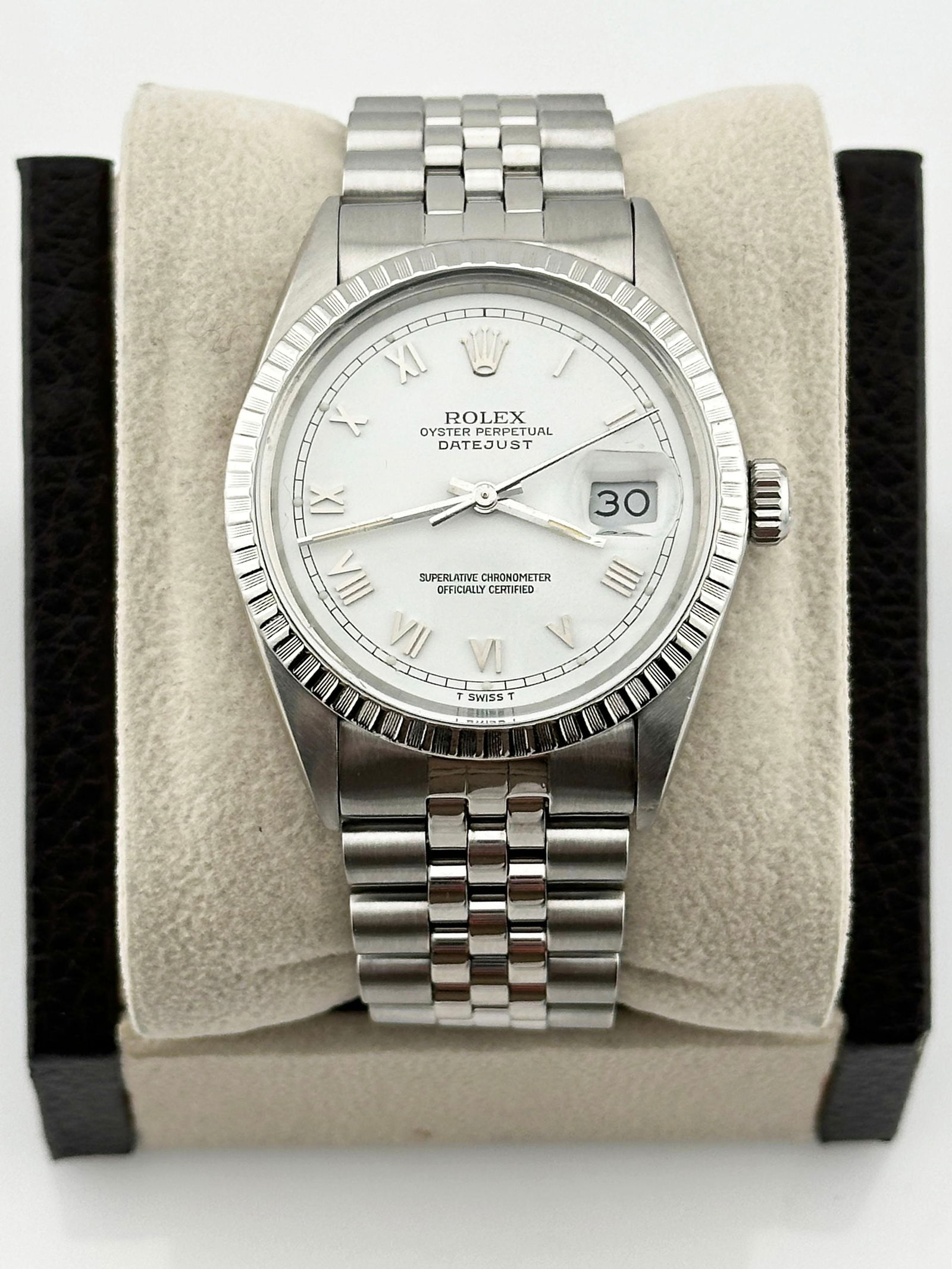 Rolex Datejust 16030 36mm White Roman Dial Stainless Steel Jubilee Band: Rolex Datejust 16030 36mm White Roman Dial Stainless Steel Jubilee Band Brand: Rolex Case Dimensions: Diameter: 1.42 in (36 mm) Period: 1980-1989 Date of Manufacture: 1986 Condition: Excellent. In ori